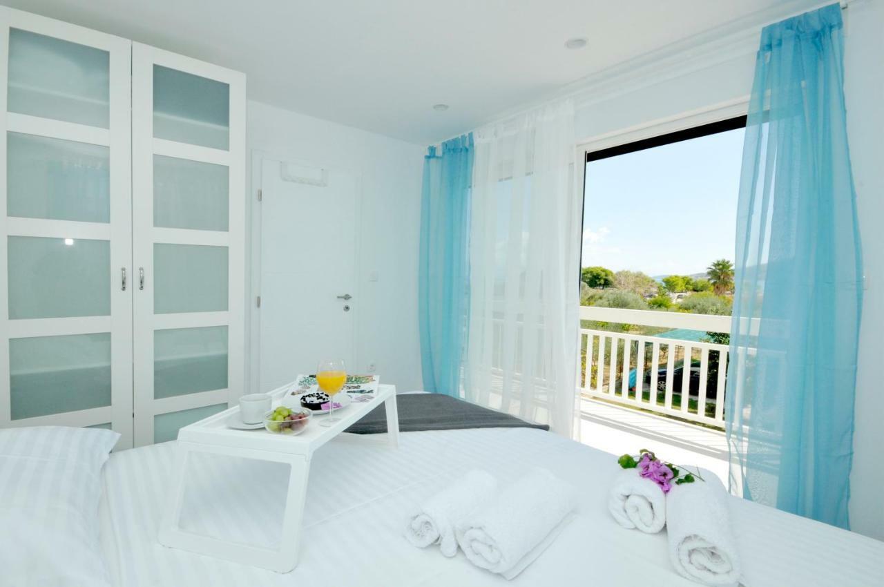 Apartmani Olive Trogir Exterior photo
