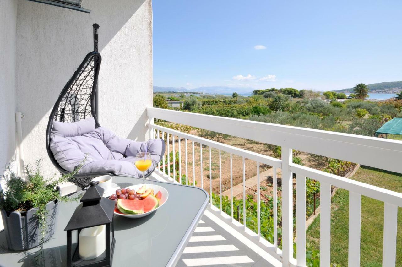 Apartmani Olive Trogir Exterior photo