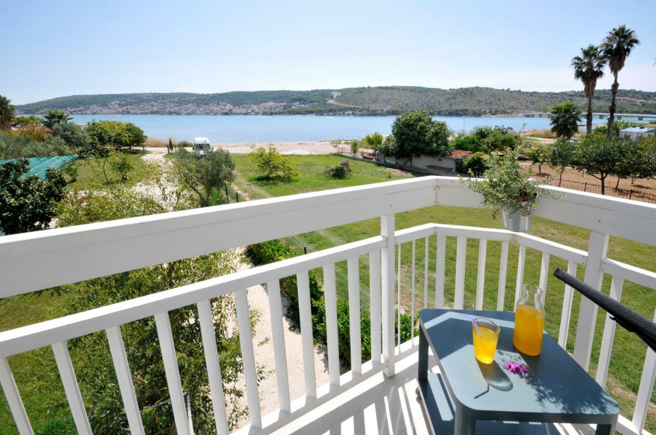 Apartmani Olive Trogir Exterior photo
