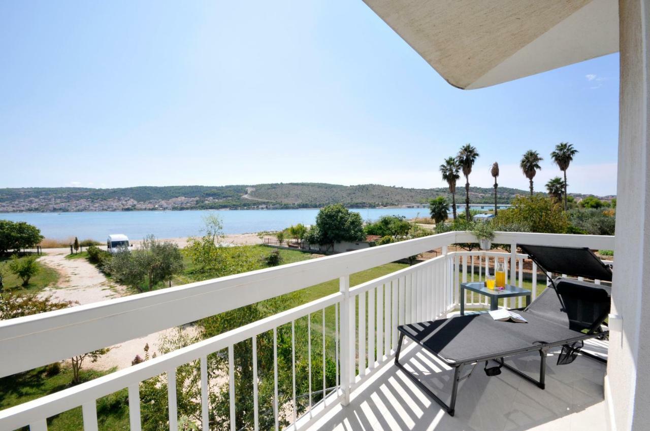 Apartmani Olive Trogir Exterior photo
