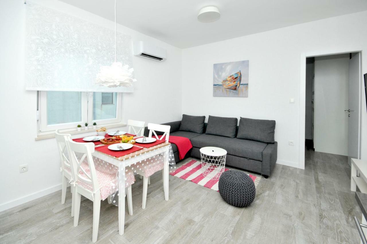 Apartmani Olive Trogir Exterior photo