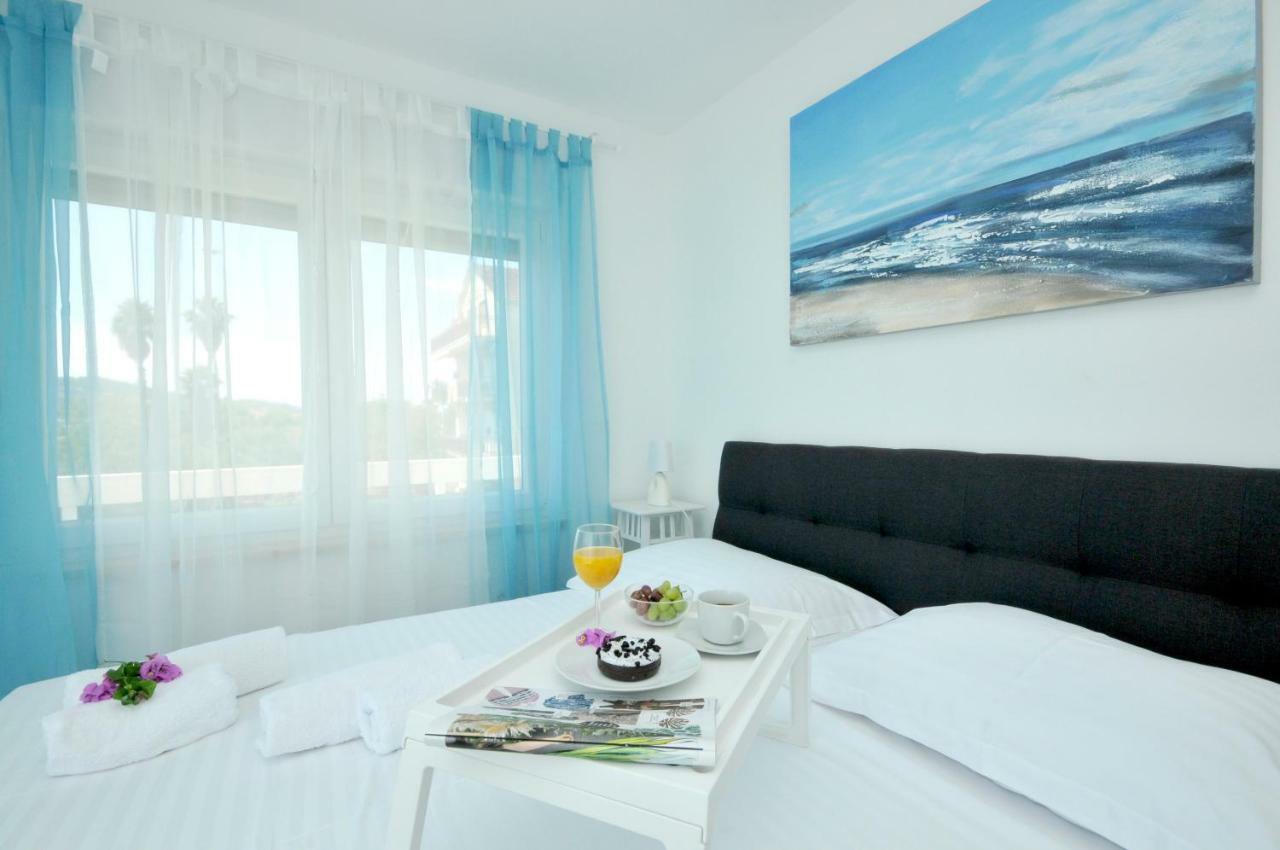 Apartmani Olive Trogir Exterior photo