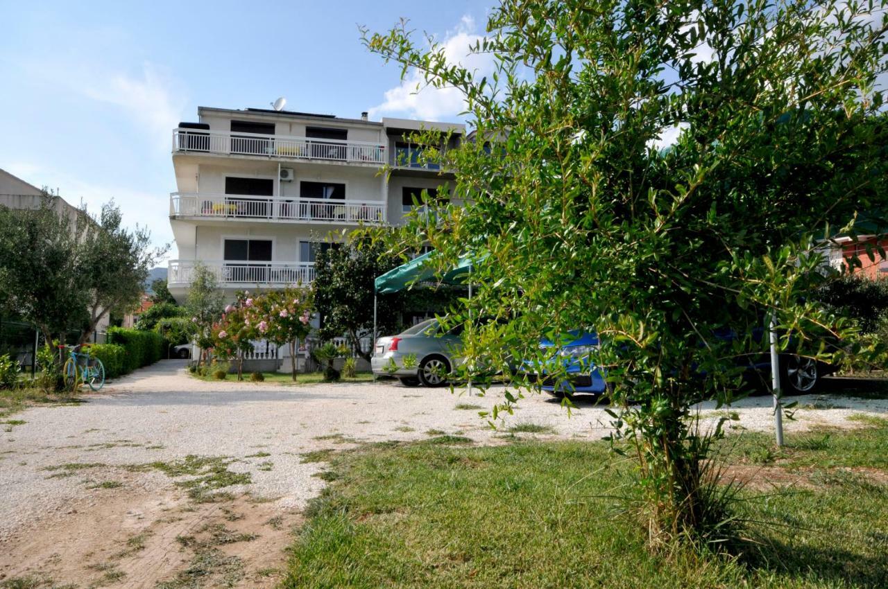 Apartmani Olive Trogir Exterior photo