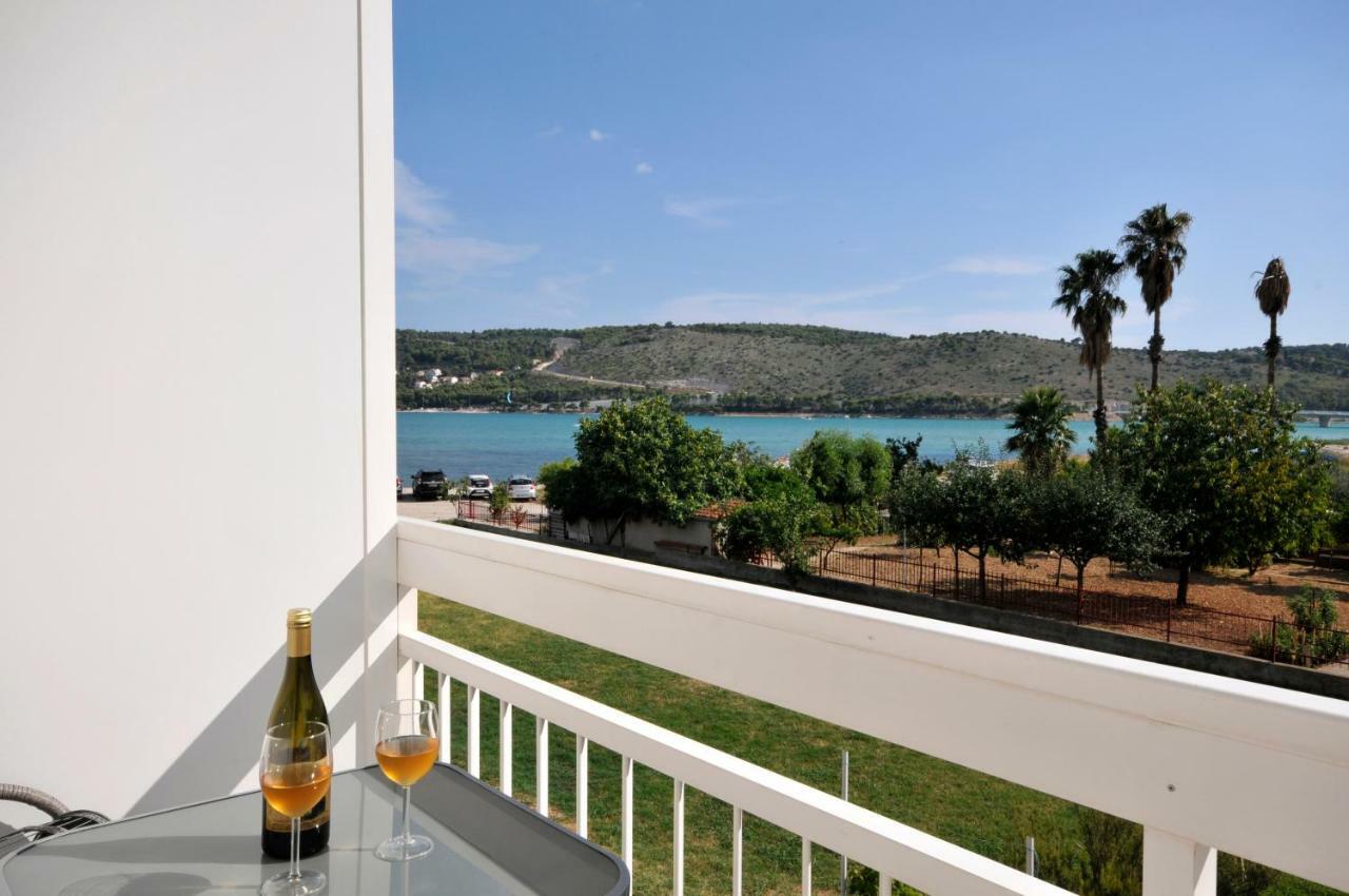 Apartmani Olive Trogir Exterior photo
