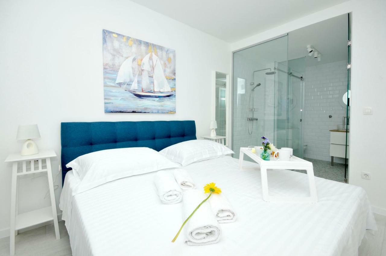 Apartmani Olive Trogir Exterior photo